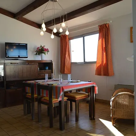 Appt T3 Avec Terrasse, Clim, Parking A Cap D'agde, Proche Et Commerces - Fr-1-249-38 * Agde